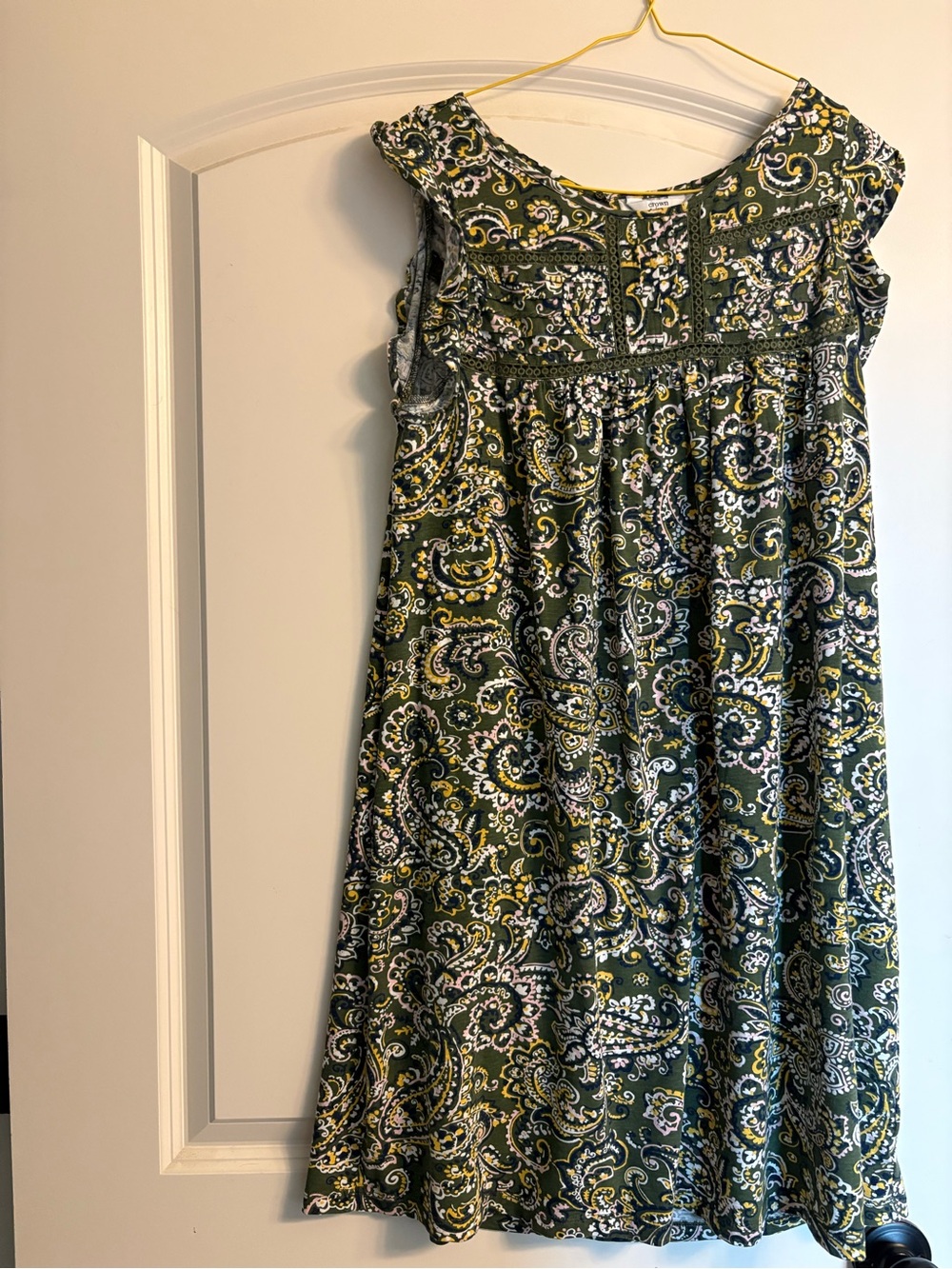 crown & ivy Olive Green Paisley Cap-Sleeve Dress